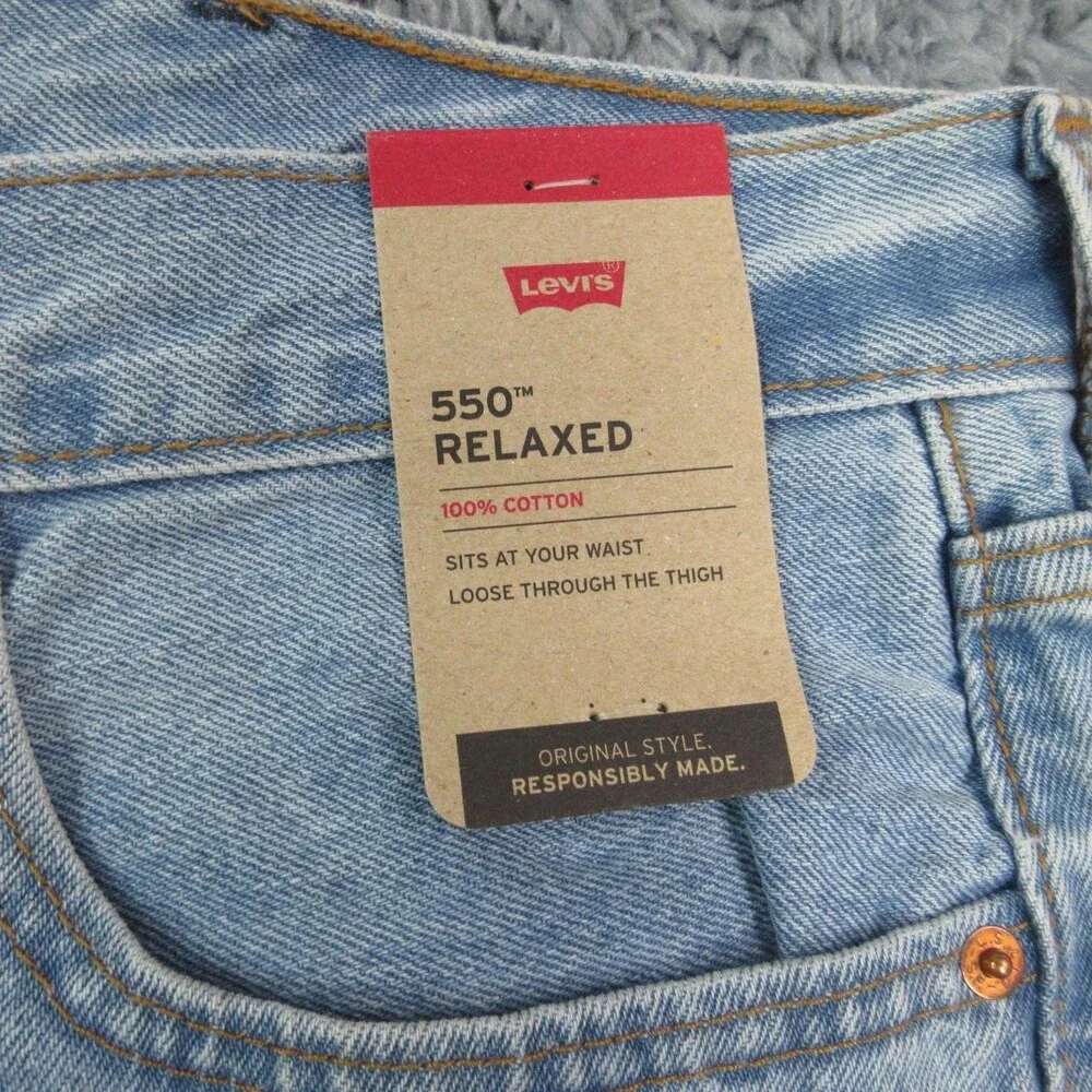 Levis 550 Jeans Mens 42x30 Light Wash Relaxed Fit Tapered Leg Denim 41x29.5* NWT